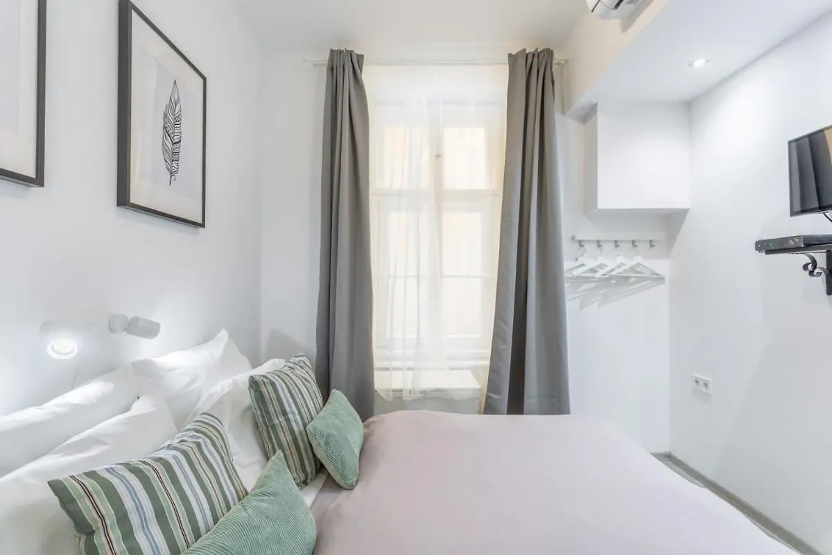 Apartment Modern Cozy Studio At The Center Budapest